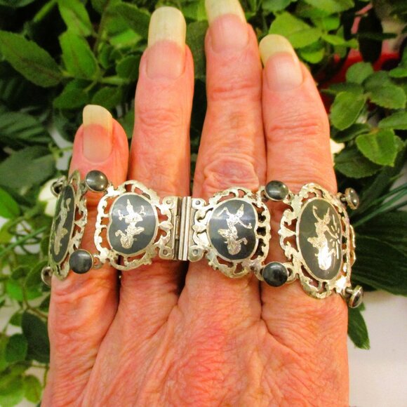 Vintage SIAM STERLING Nielloware Bracelet: Thai Deity Panel Link Bracelet - Picture 11 of 15